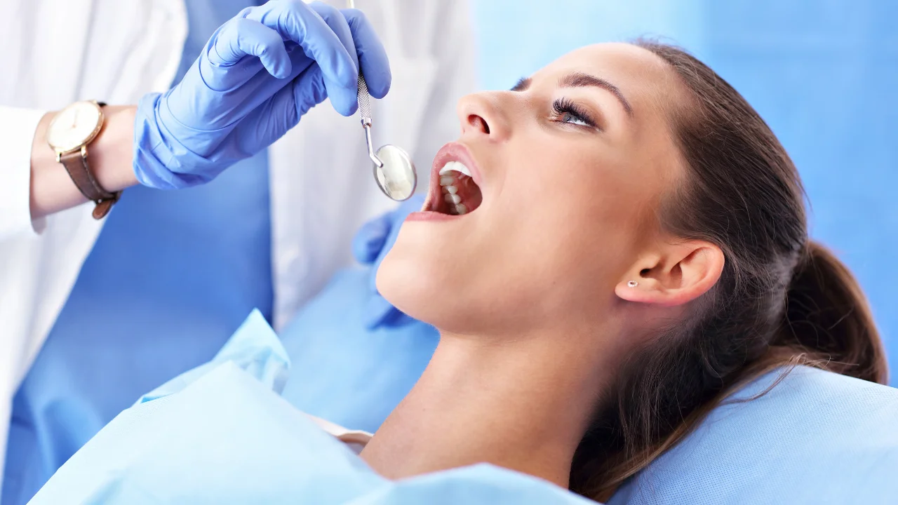 THE RISE OF ONLINE DENTAL TREATMENT: PROS AND CONS